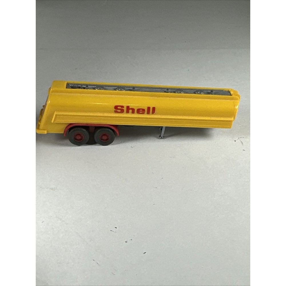 Man F8 Shell Tanker HO Scale - Picture 6 of 9
